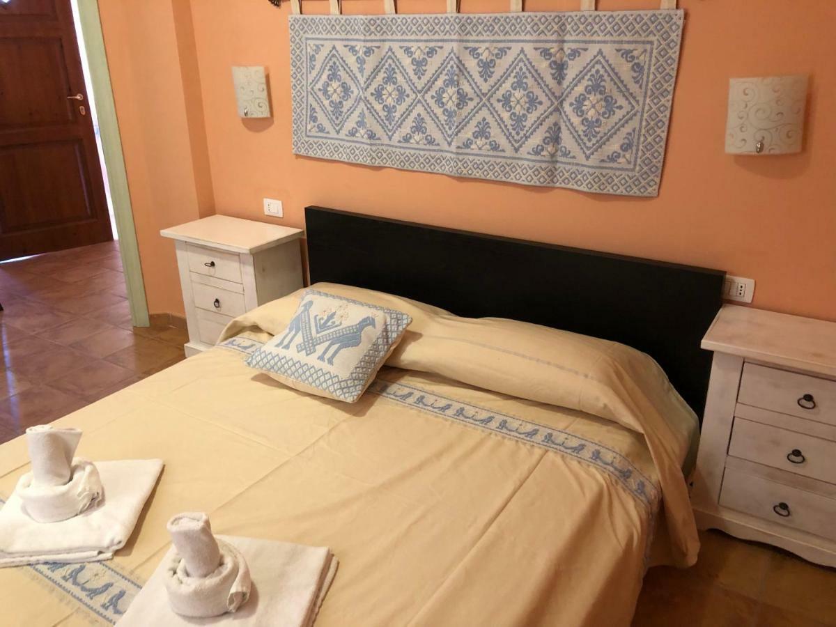 Sa Corti Antiga Apartment SantʼAntìoco Exteriör bild