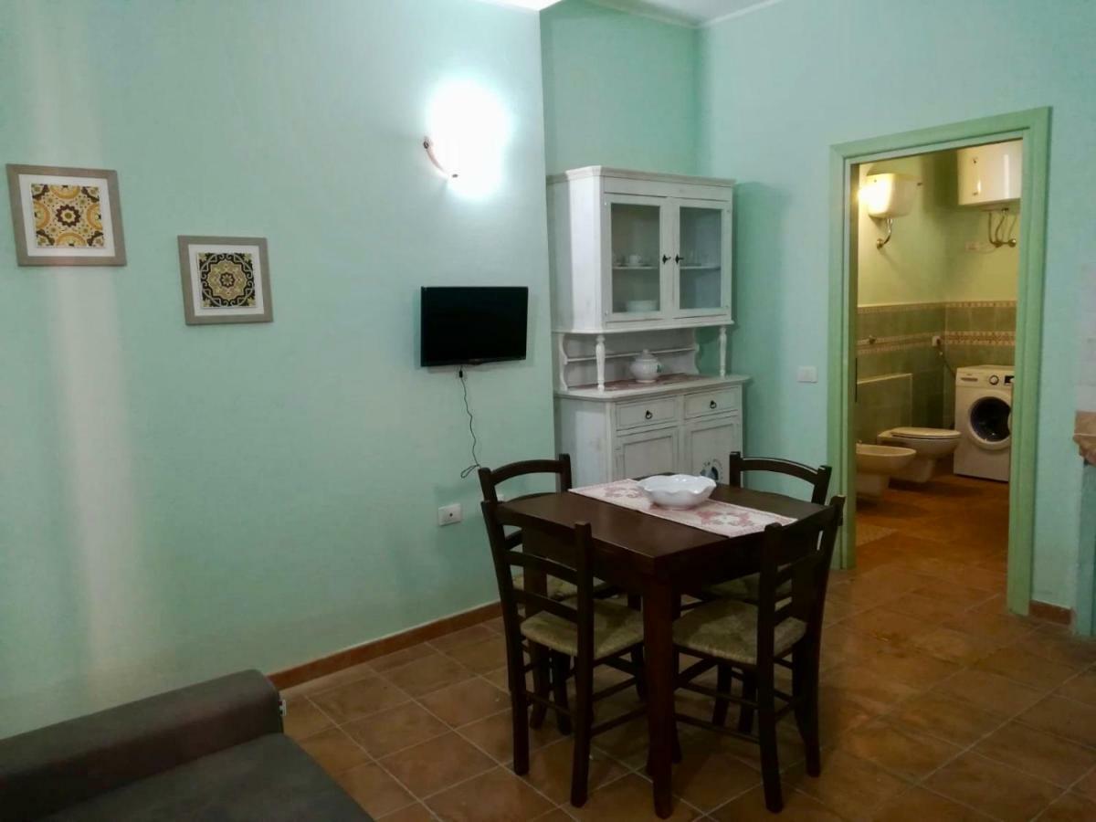 Sa Corti Antiga Apartment SantʼAntìoco Exteriör bild